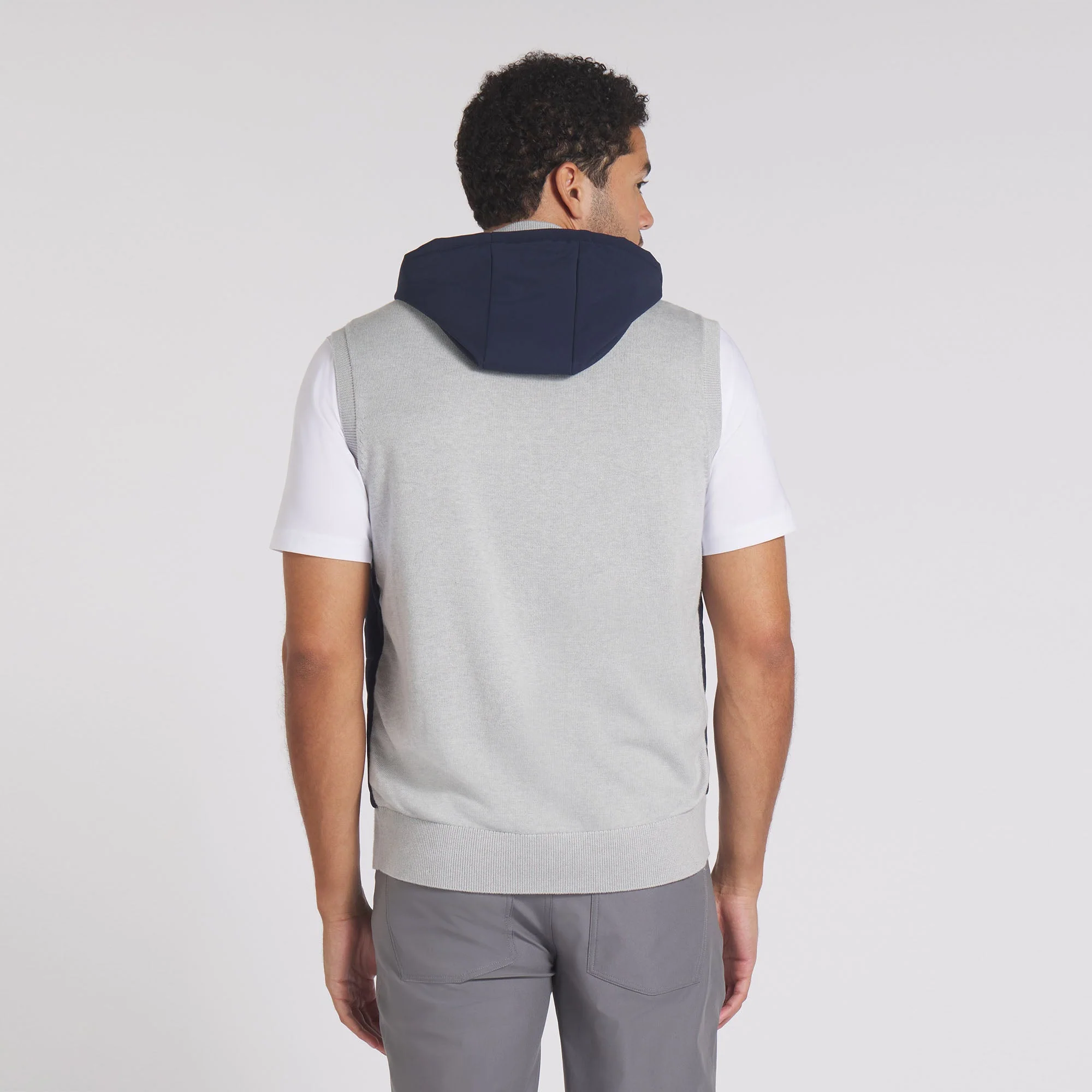 Clubhouse Hybrid Golf Vest - Image 2