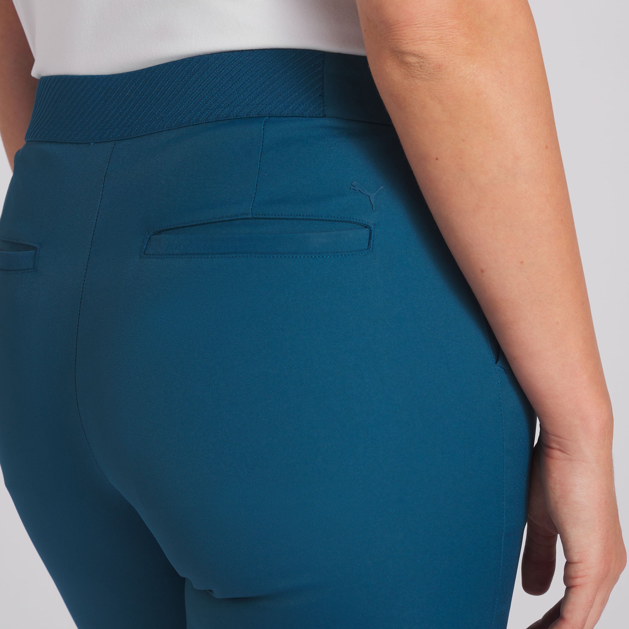 Women's Costa 8.5" Golf Shorts - Image 25