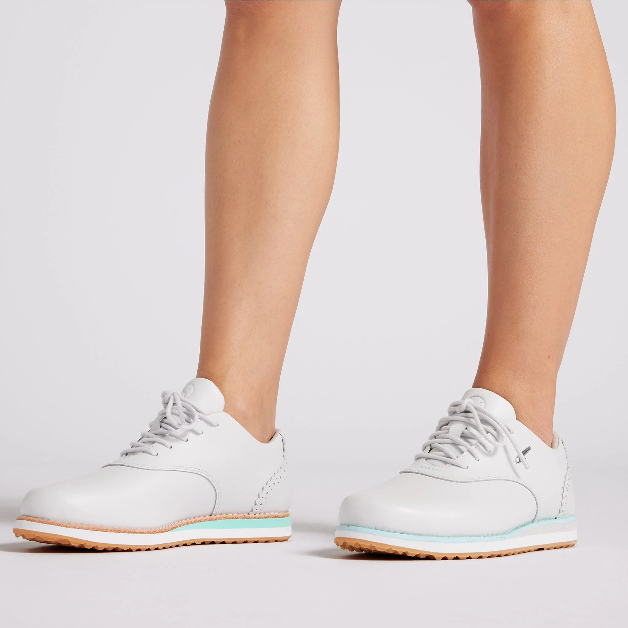 Women's AVANT Spikeless Golf Shoes - Image 16