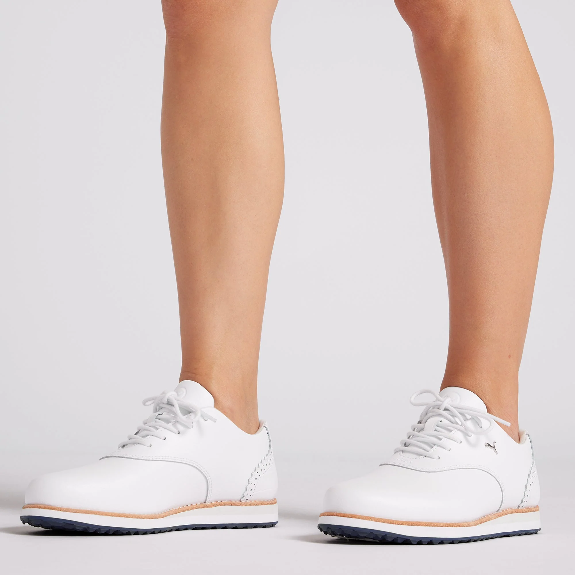 Women's AVANT Spikeless Golf Shoes - Image 17